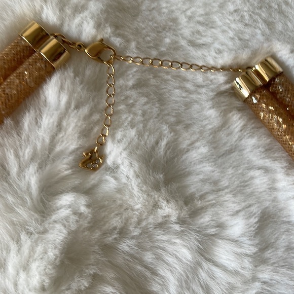 EUC Swarovski thick intertwine crystal cluster necklace - Picture 2 of 6